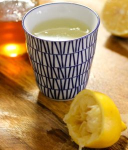 شاي-ليمون-بالعسل