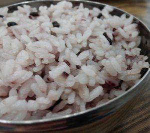 الأرز-مطبوخ